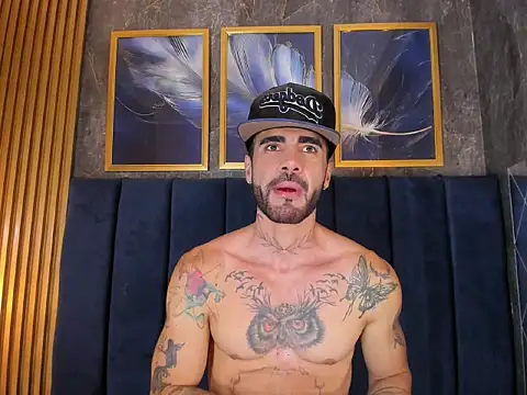 Lancelot Benwick online show from March 20, 8:43 pm