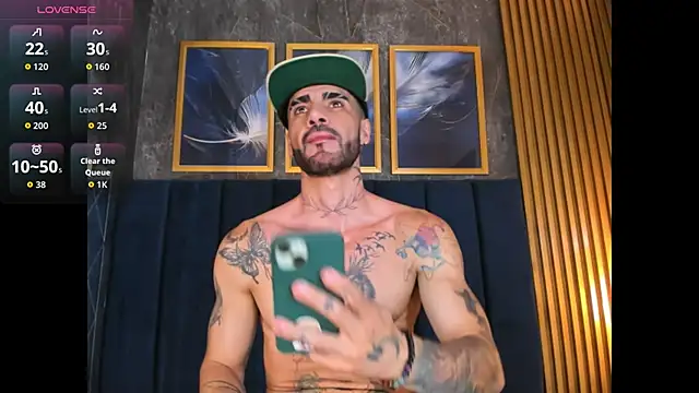 Lancelot Benwick online show from March 4, 7:32 pm