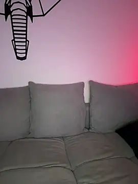 Mia-Fuchs online show from February 27, 1:41 am