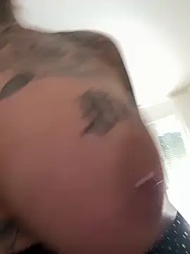 Mia-Fuchs online show from March 11, 12:28 pm