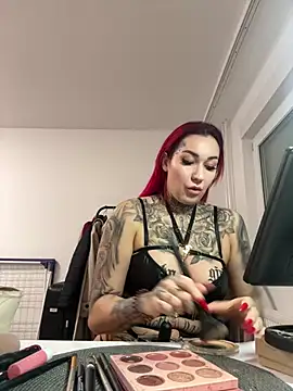 Mia-Fuchs online show from January 13, 1:42 am