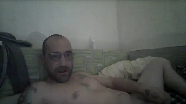 Snapshot of javierpasteur69 chatting on March 22, 4:45 am javierpasteur69 online show from March 22, 4:45 am