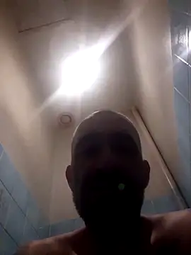 Snapshot of javierpasteur69 chatting on February 23, 12:08 am javierpasteur69 online show from February 23, 12:08 am