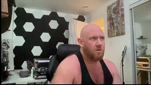 Snapshot of ozmit chatting on January 11, 8:43 pm ozmit online show from January 11, 8:43 pm