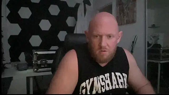 Snapshot of ozmit chatting on January 11, 3:13 am ozmit online show from January 11, 3:13 am