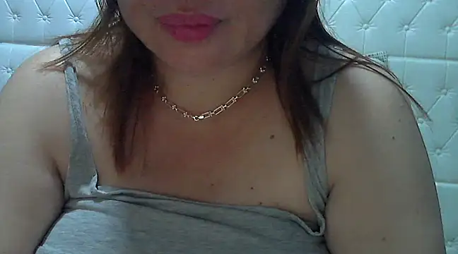 Snapshot of shenghotty45 chatting on March 17, 10:08 pm shenghotty45 online show from March 17, 10:08 pm
