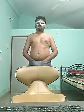 Snapshot of Desi_Heat chatting on March 3, 7:17 pm Desi Heat online show from March 3, 7:17 pm