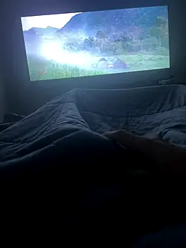 Snapshot of leisurelycriminal chatting on November 28, 1:28 am leisurelycriminal online show from November 28, 1:28 am