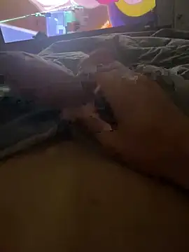 Snapshot of leisurelycriminal chatting on November 13, 1:20 am leisurelycriminal online show from November 13, 1:20 am