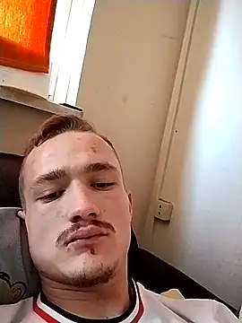Snapshot of frankthefuck69 chatting on March 8, 7:38 am frankthefuck69 online show from March 8, 7:38 am