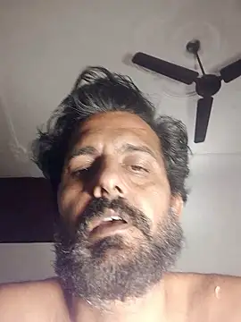 MAGNETICDADDY8 online show from January 8, 9:10 pm