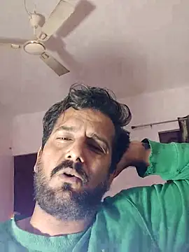 Snapshot of MAGNETICDADDY8 chatting on December 1, 3:02 pm MAGNETICDADDY8 online show from December 1, 3:02 pm