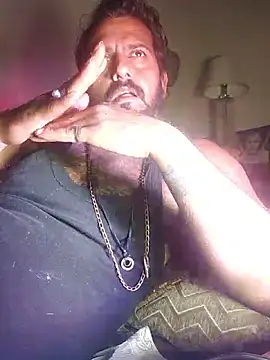 MAGNETICDADDY8 online show from December 19, 6:32 pm