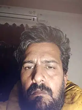 Snapshot of MAGNETICDADDY8 chatting on December 14, 4:12 pm MAGNETICDADDY8 online show from December 14, 4:12 pm