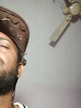 Snapshot of MAGNETICDADDY8 chatting on November 7, 9:08 pm MAGNETICDADDY8 online show from November 7, 9:08 pm