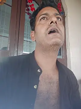 Snapshot of MAGNETICDADDY8 chatting on October 21, 10:58 am MAGNETICDADDY8 online show from October 21, 10:58 am