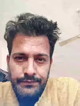 Snapshot of MAGNETICDADDY8 chatting on November 10, 11:04 am MAGNETICDADDY8 online show from November 10, 11:04 am