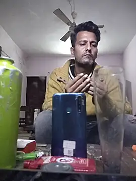 Snapshot of MAGNETICDADDY8 chatting on October 24, 3:11 pm MAGNETICDADDY8 online show from October 24, 3:11 pm