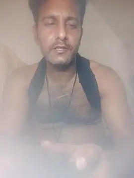 Snapshot of MAGNETICDADDY8 chatting on October 28, 3:44 pm MAGNETICDADDY8 online show from October 28, 3:44 pm