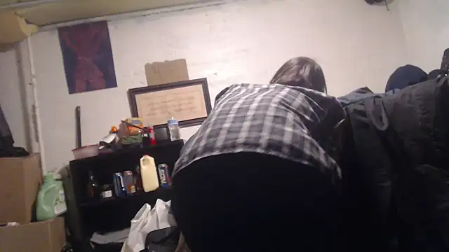 Snapshot of SadCatDaddy chatting on January 10, 5:47 am SadCatDaddy online show from January 10, 5:47 am