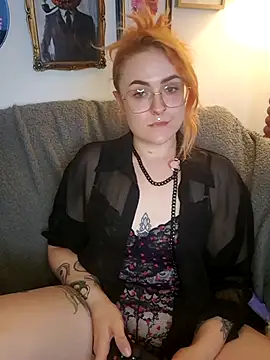 Snapshot of inky_ginge chatting on October 6, 8:42 pm inky ginge online show from October 6, 8:42 pm