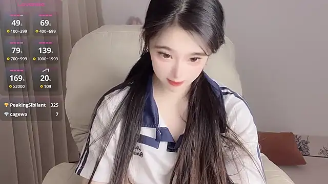 Snapshot of YUAN-- chatting on February 14, 8:59 pm YUAN-- online show from February 14, 8:59 pm