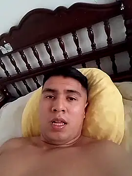 Snapshot of RODRI_POLLADURA chatting on November 9, 8:24 pm RODRI POLLADURA online show from November 9, 8:24 pm