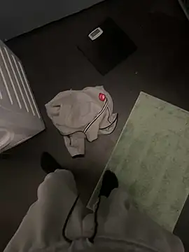 Snapshot of chriswhittheD chatting on January 1, 7:10 pm chriswhittheD online show from January 1, 7:10 pm