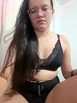 camillebr online show from April 1, 2:13 am