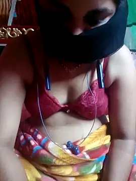 YourHotRandi online show from October 3, 6:31 pm