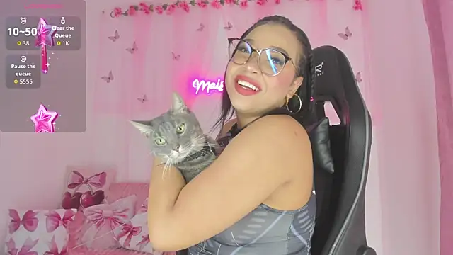 maison sofia1 online show from May 3, 4:50 am