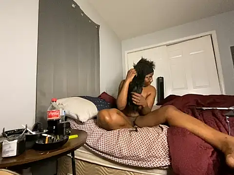 Yoshibaby2670 online show from March 15, 7:42 am