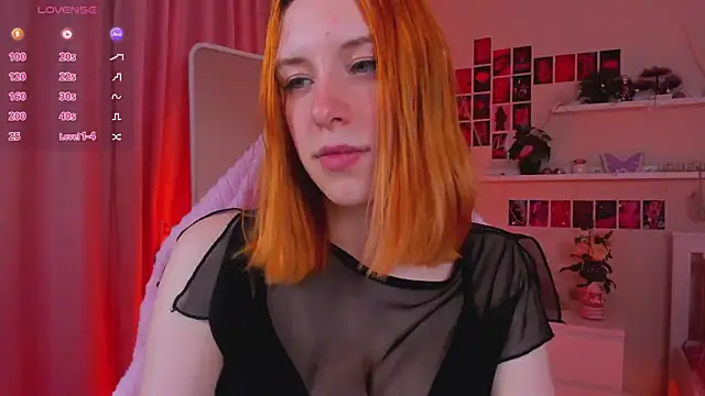 Snapshot of Mikka_Blush chatting on March 17, 1:03 am Mikka Blush online show from March 17, 1:03 am