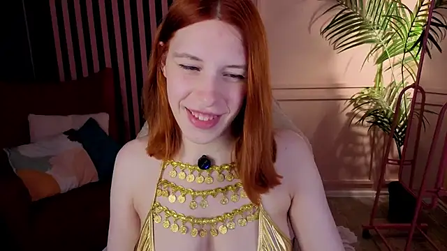 Snapshot of Mikka_Blush chatting on October 9, 9:26 pm Mikka Blush online show from October 9, 9:26 pm