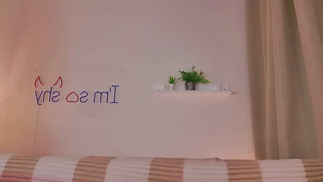 Mikka Blush online show from January 17, 9:40 pm