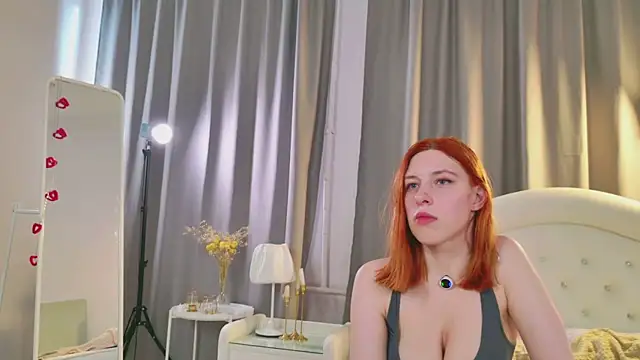 Snapshot of Mikka_Blush chatting on October 18, 9:11 am Mikka Blush online show from October 18, 9:11 am