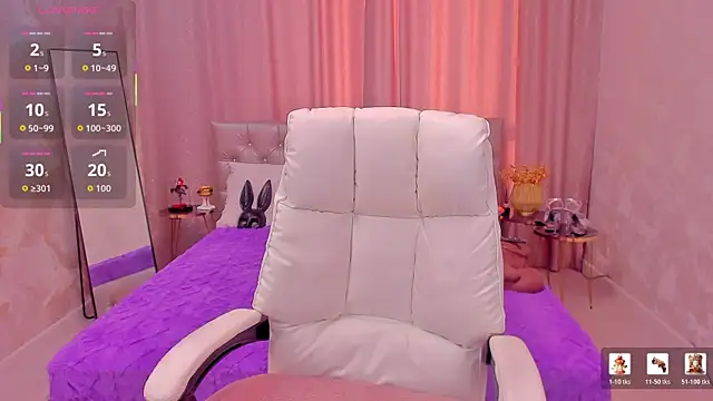 MalibuMiley online show from April 5, 1:45 am