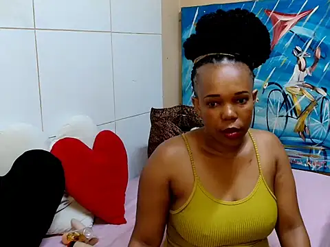 Snapshot of JusyBee chatting on November 6, 5:50 pm JusyBee online show from November 6, 5:50 pm