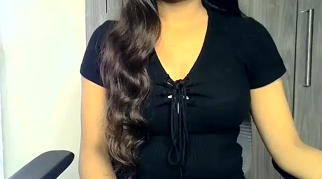 Snapshot of SIYA_MAVI chatting on March 4, 7:41 am SIYA MAVI online show from March 4, 7:41 am