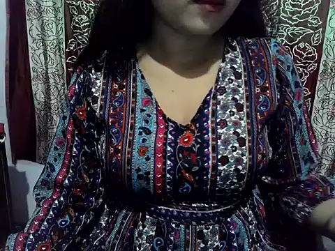 Snapshot of SIYA_MAVI chatting on October 5, 1:51 am SIYA MAVI online show from October 5, 1:51 am