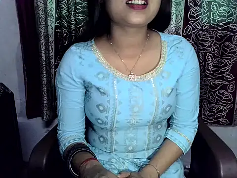 SIYA MAVI online show from February 27, 3:29 am