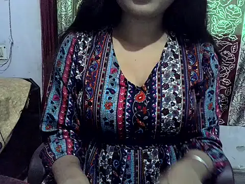 SIYA MAVI online show from November 3, 4:39 am