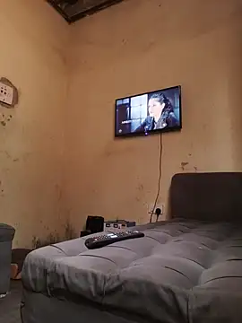 Snapshot of Kaizer1 chatting on October 25, 9:19 am Kaizer1 online show from October 25, 9:19 am