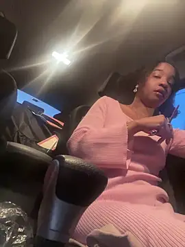 Snapshot of lunalustycumslut chatting on January 13, 11:17 pm lunalustycumslut online show from January 13, 11:17 pm