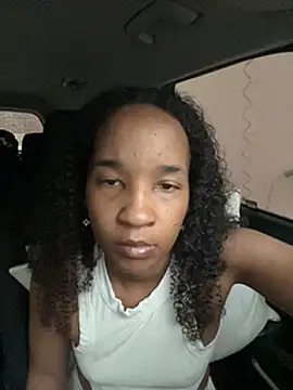 Snapshot of lunalustycumslut chatting on February 5, 11:06 pm lunalustycumslut online show from February 5, 11:06 pm