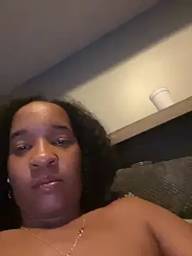 Snapshot of lunalustycumslut chatting on March 15, 7:31 am lunalustycumslut online show from March 15, 7:31 am