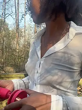 Snapshot of lunalustycumslut chatting on March 18, 9:43 pm lunalustycumslut online show from March 18, 9:43 pm