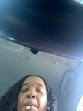 Snapshot of lunalustycumslut chatting on November 16, 9:41 pm lunalustycumslut online show from November 16, 9:41 pm