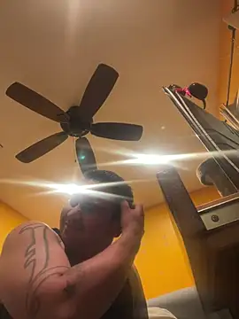 Snapshot of LA_cloudzzpnp chatting on January 13, 11:19 am LA cloudzzpnp online show from January 13, 11:19 am