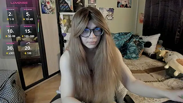 alexiamaleax online show from April 12, 2:04 am